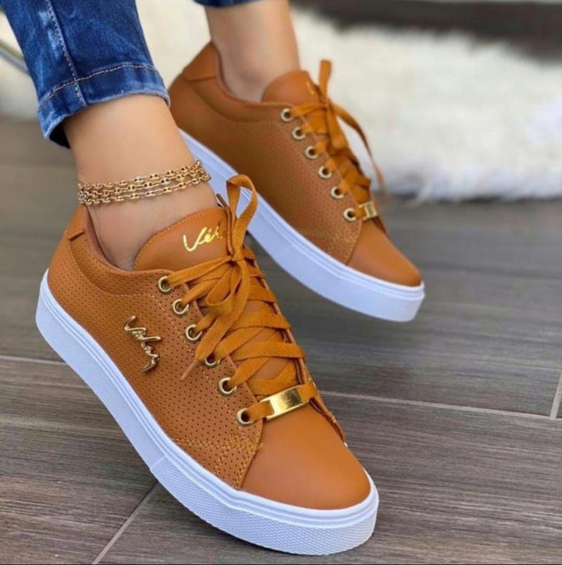 🌟 ¡Tu estilo empieza con Vélez Dama! 🌟  👟  – Casual, cómodos y con mucho estilo. ahora con un 28% de descuento.