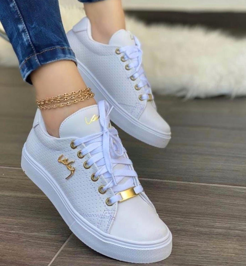 🌟 ¡Tu estilo empieza con Vélez Dama! 🌟  👟  – Casual, cómodos y con mucho estilo. ahora con un 28% de descuento.