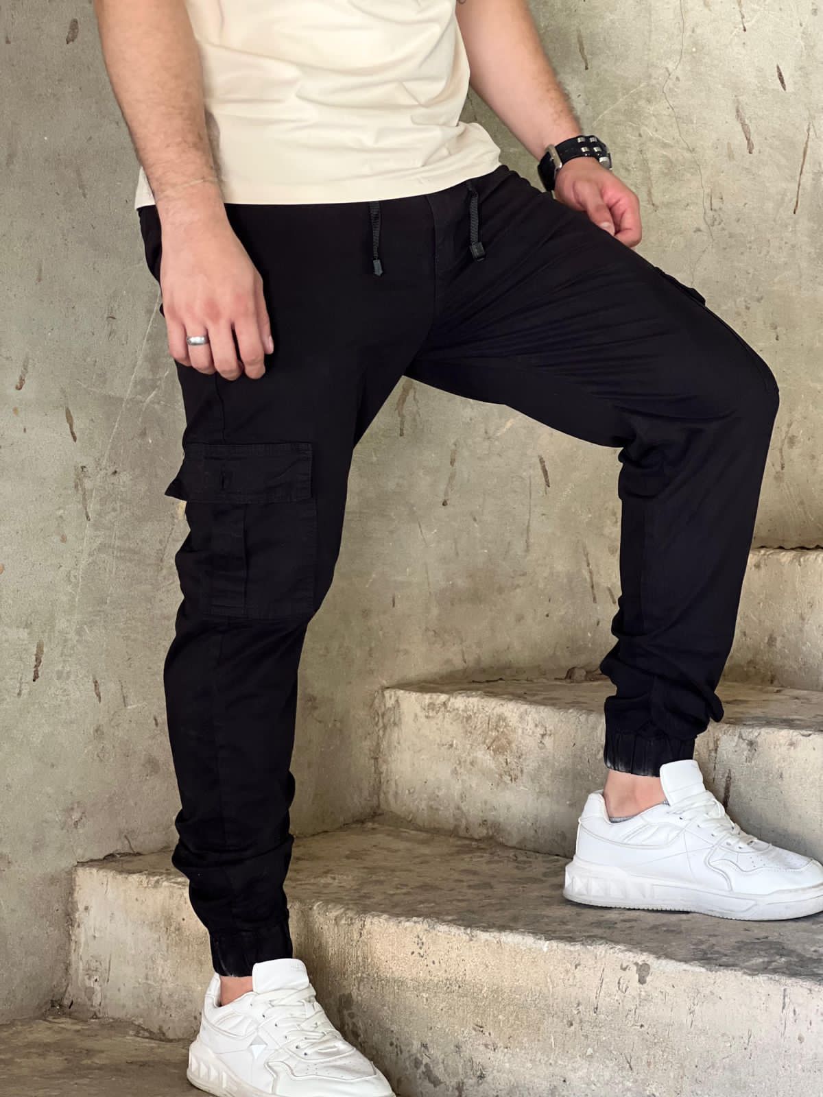 pantalones jogger style man: ser un hombre con estilo, atraer la atención de las mujeres.